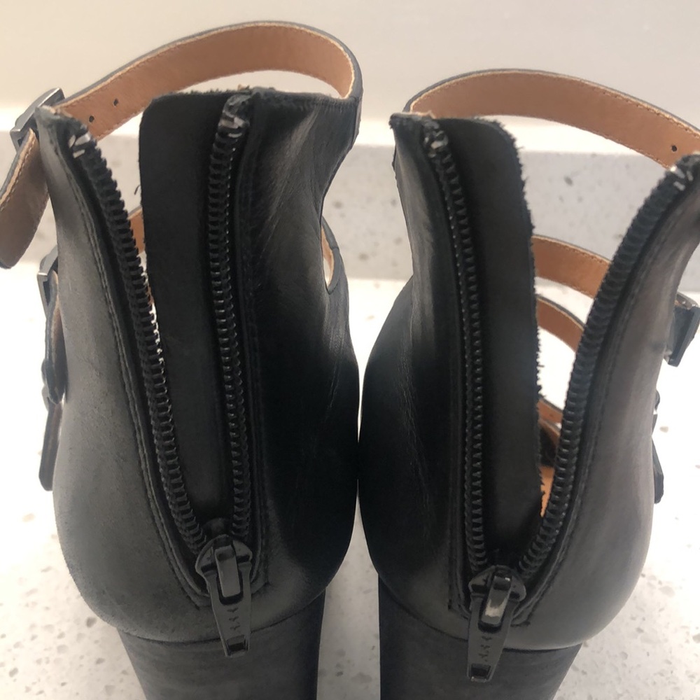 Seychelles Black Strappy Heeled Sandals - Picture 4 of 6